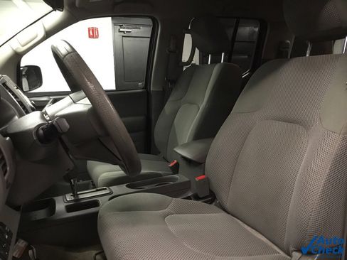 Used 2017 Nissan Frontier SV image 26