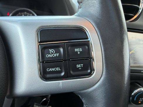 Used 2017 Jeep Compass High Altitude image 52