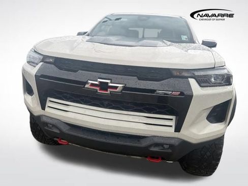 New 2026 Chevrolet Colorado ZR2 w/ Technology Package AWD/4WD image 9