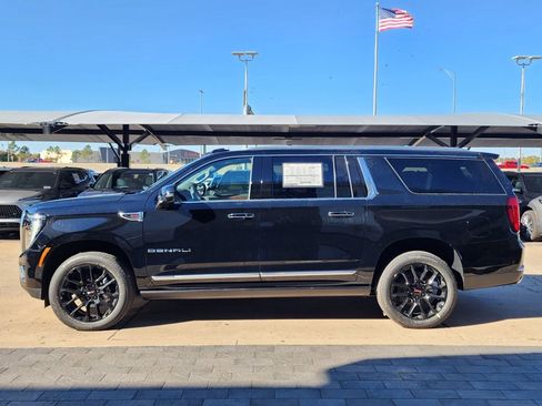 New 2026 GMC Yukon XL Denali w/ Sun & Power Step Package image 6