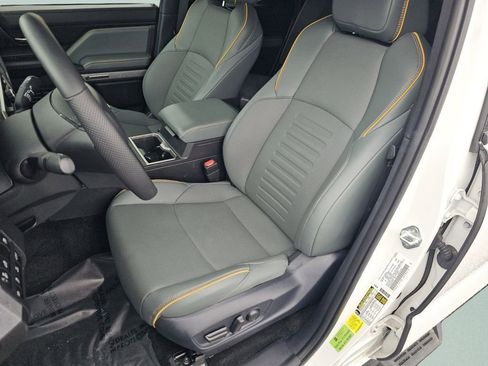 Certified 2024 Toyota Tacoma Trailhunter image 8