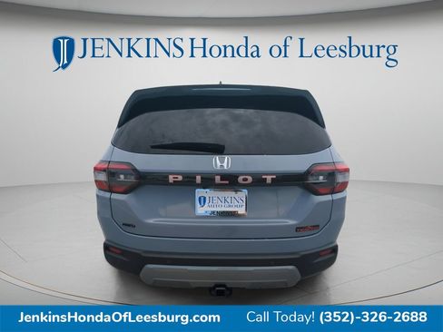 New 2026 Honda Pilot TrailSport image 5
