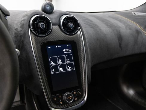 Used 2019 McLaren 600LT image 16