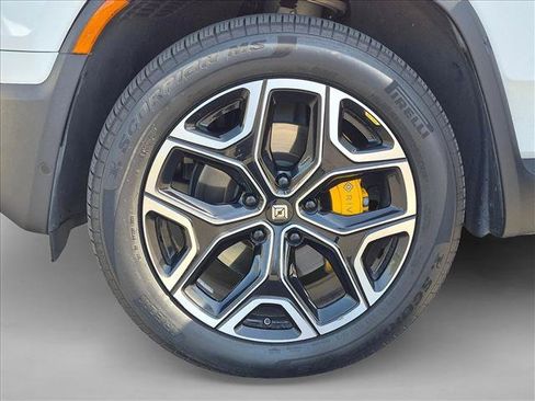 Used 2023 Rivian R1S Adventure Quad AWD/4WD image 10