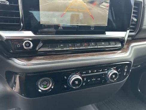 Used 2022 GMC Sierra 1500 Elevation image 9