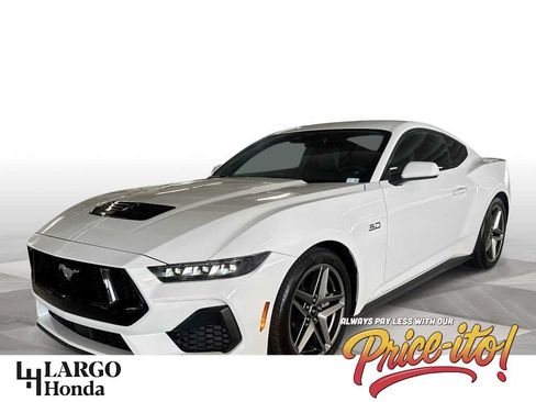 Used 2025 Ford Mustang GT RWD image 1