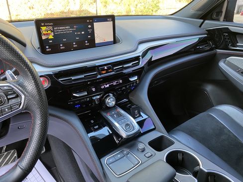 Used 2022 Acura MDX A-Spec image 24