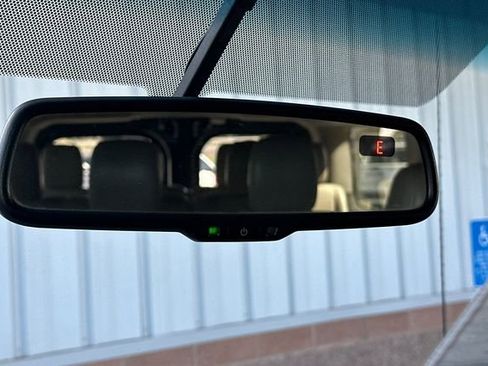 Used 2019 Nissan NV 3500 SL RWD image 25