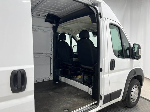 Used 2023 RAM ProMaster 2500 FWD image 30
