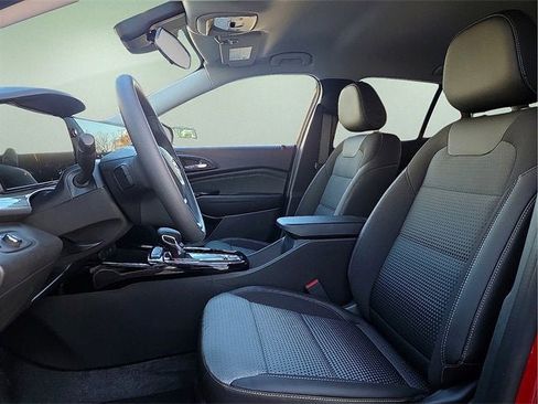 New 2026 Chevrolet Trax LT image 16