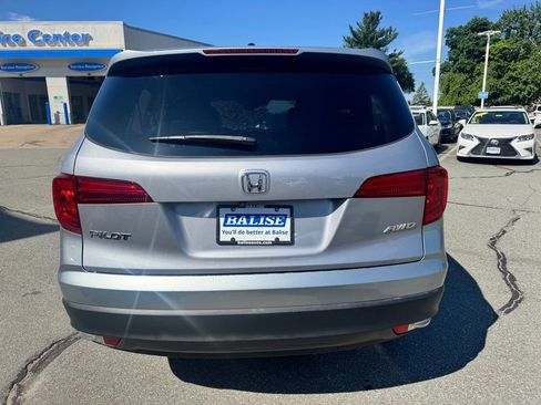 Used 2017 Honda Pilot EX image 5
