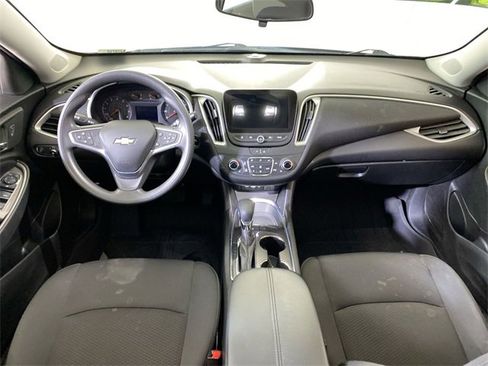 Used 2022 Chevrolet Malibu LT image 10