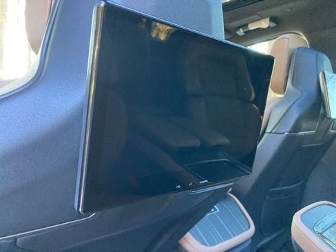 New 2025 Lincoln Navigator L Black Label image 24