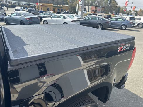 Used 2018 Chevrolet Colorado Z71 image 27