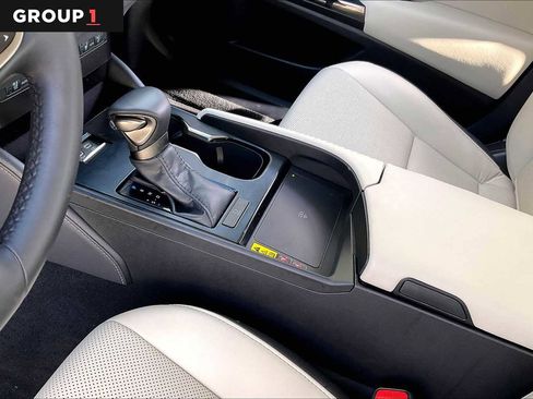 Used 2025 Lexus ES 350 w/ Premium Package image 13