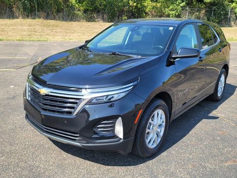 Used 2023 Chevrolet Equinox LT w/ Driver Convenience Package AWD/4WD image 5