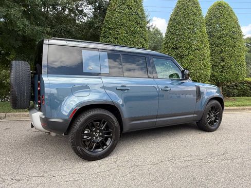 Used 2020 Land Rover Defender 110 SE image 13