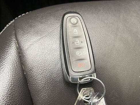 Used 2017 Ford Escape Titanium AWD/4WD image 26