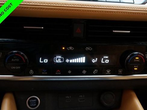 Used 2022 Nissan Rogue Platinum w/ Head-Up Display Package image 17