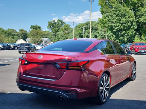 Used 2021 Nissan Altima 2.5 SR w/ SR Premium Package FWD image 5