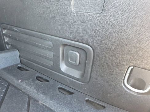 Used 2020 Chevrolet Traverse RS w/ LPO, Floor Liner Package FWD image 12