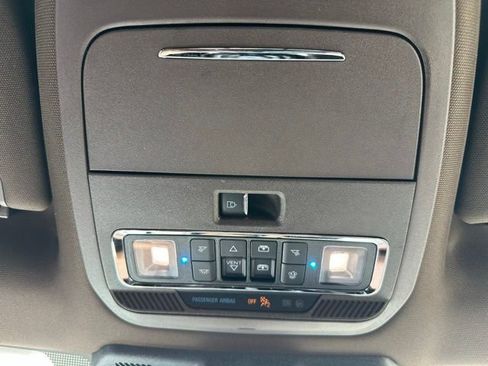 Certified 2025 Ford F250 King Ranch w/ FX4 Off-Road Package AWD/4WD image 31