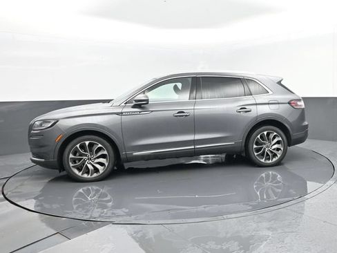 Used 2021 Lincoln Nautilus Reserve AWD/4WD image 5