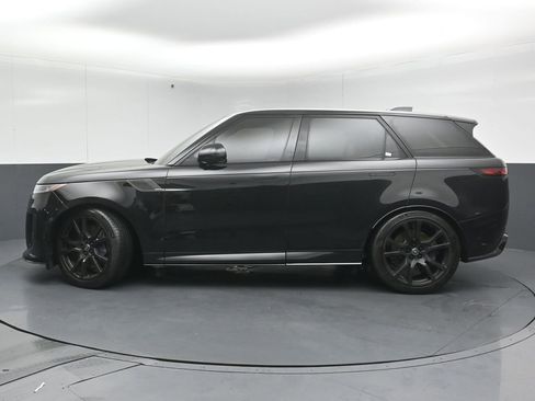 Used 2024 Land Rover Range Rover Sport AWD/4WD image 4