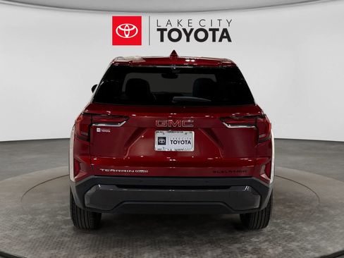 Used 2025 GMC Terrain Elevation w/ Technology Package II AWD/4WD image 7