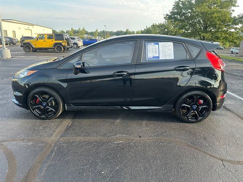 Used 2017 Ford Fiesta ST FWD image 4