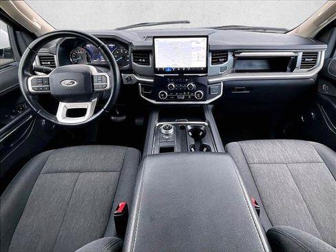 Used 2024 Ford Expedition XLT RWD image 16