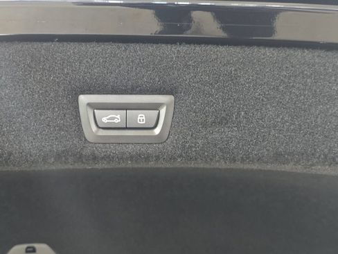 Used 2023 BMW 740i RWD image 31