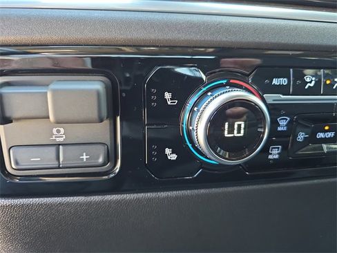 New 2026 GMC Sierra 1500 SLE w/ Preferred Package image 21