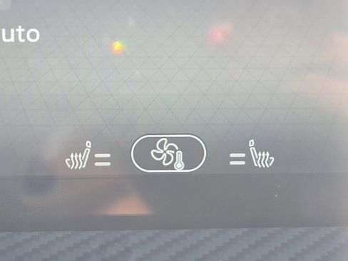 New 2026 Nissan Kicks SR w/ Cold Weather Package image 22