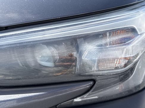 Used 2023 Subaru Outback Premium AWD/4WD image 11