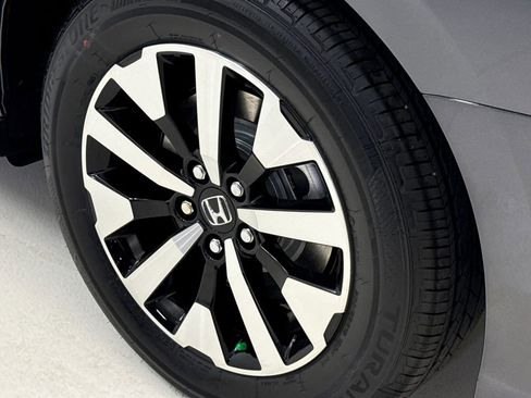 New 2026 Honda Odyssey EX-L image 12