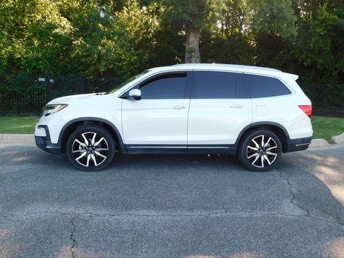 Used 2022 Honda Pilot Touring image 2