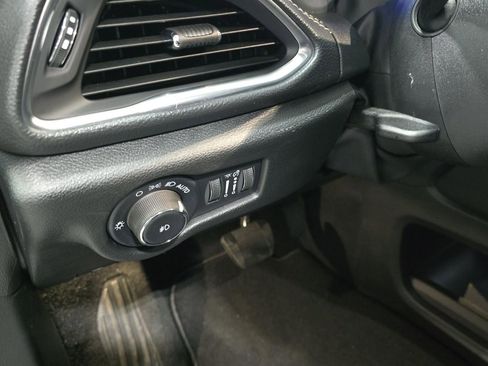 New 2026 Chrysler Pacifica Limited w/ S Appearance Package image 9