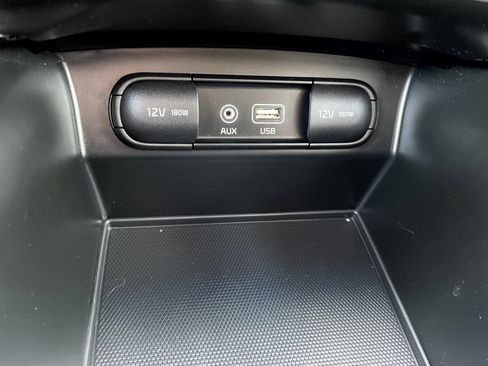 Used 2016 Kia Sorento EX image 19