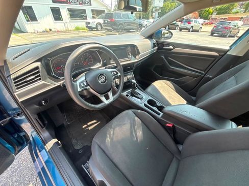 Used 2021 Volkswagen Jetta SE FWD image 15