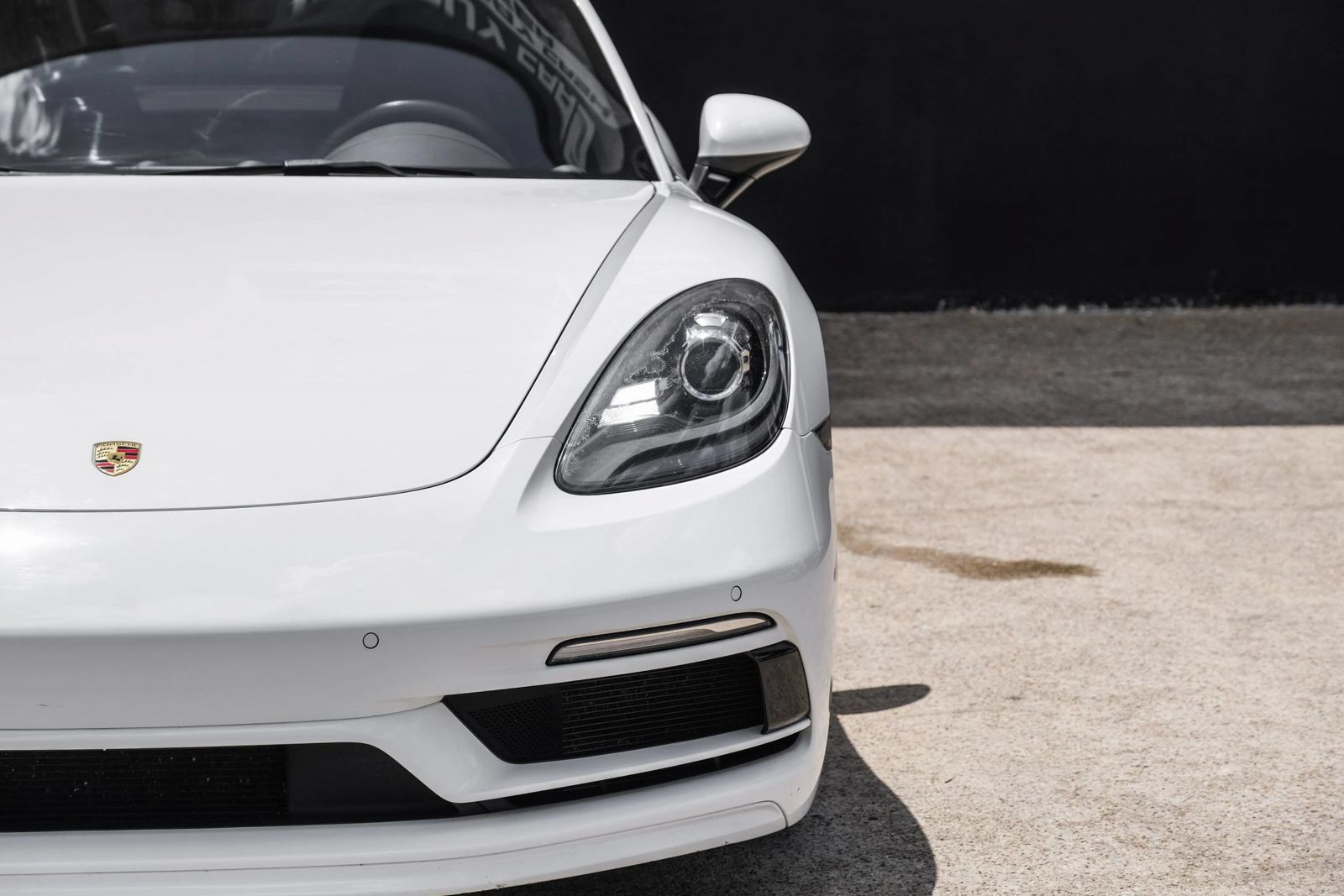Used 2018 Porsche 718 Cayman S w/ Sportdesign Package RWD image 36