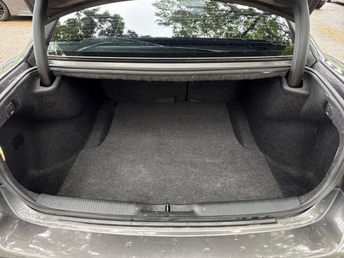 Used 2015 Dodge Charger R/T w/ Plus Group RWD image 30