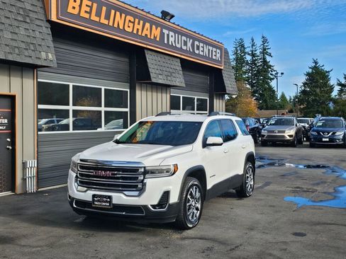 Used 2023 GMC Acadia SLT image 1