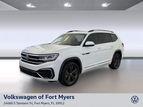 Used 2021 Volkswagen Atlas SE w/ Panoramic Sunroof Package FWD image 1