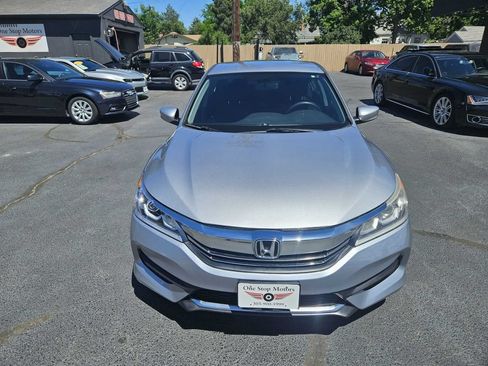 Used 2017 Honda Accord LX image 4