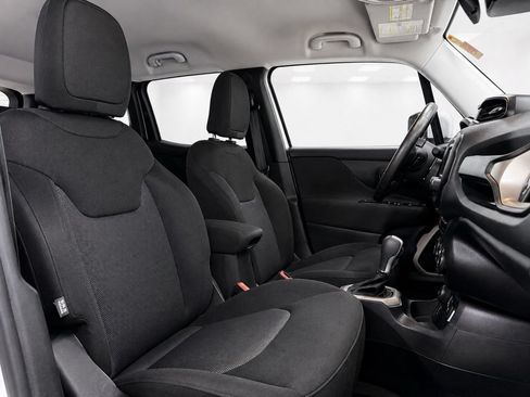 Used 2015 Jeep Renegade Latitude w/ Popular Equipment Group AWD/4WD image 15