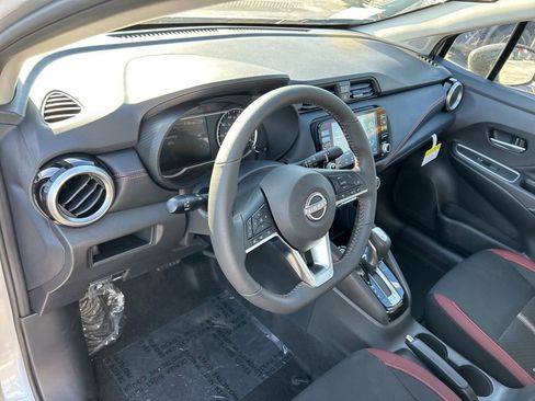 New 2025 Nissan Versa SR image 15