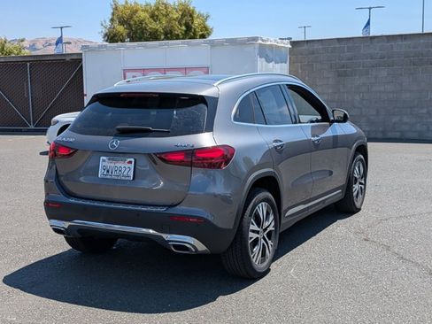 Used 2026 Mercedes-Benz GLA 250 4MATIC image 5