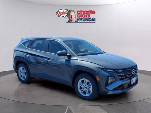 New 2026 Hyundai Tucson SE image 7