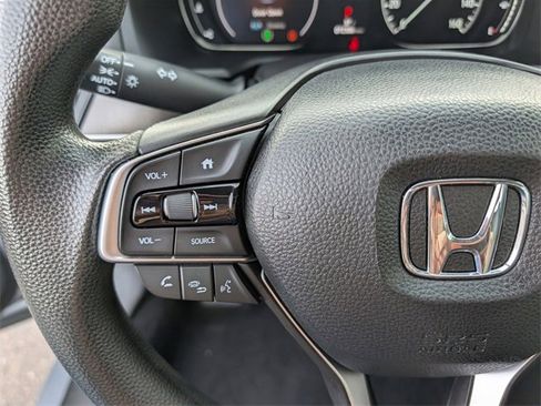 Used 2018 Honda Accord LX image 15
